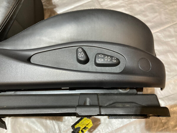 2001-2006 E46 BMW M3 Convertible Black Leather Passenger Side Front Seat / M3018 - Image 6