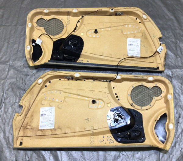 2005-2006 Mercedes Benz SLK R171 Door Panels / Pair / Beige / SK208 - Image 11