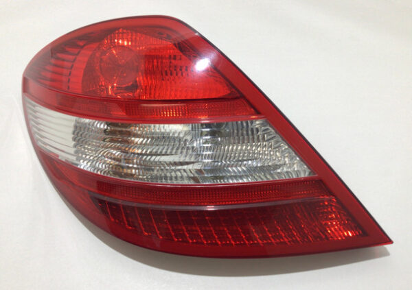 2005-2007 Mercedes Benz SLK 350 280 Driver Rear Tail Light SK209