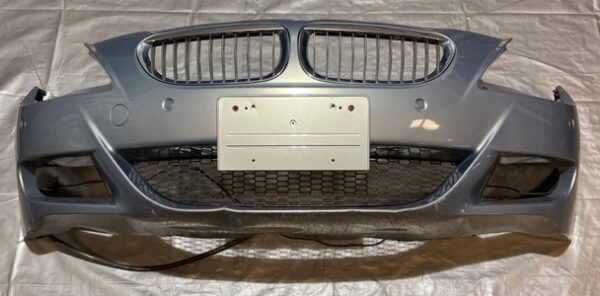 2006-2007 E63 E64 BMW M6 Front Bumper Cover w/ Grilles / PDC / M6005