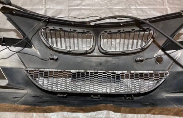 Buy 2006-2007 E63 E64 BMW M6 Front Bumper Cover w/ Grilles / PDC / M6005 - Image 8