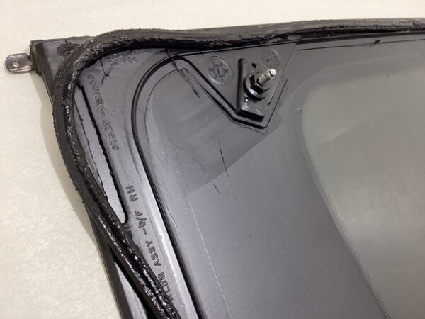2010-2016 Hyundai Genesis Coupe Driver Rear Quarter Glass Panel / OEM / HG031 - Image 9