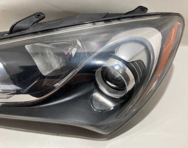 2013-2016 Hyundai Genesis Coupe Driver Side Halogen Headlight / OEM / HG030 - Image 2