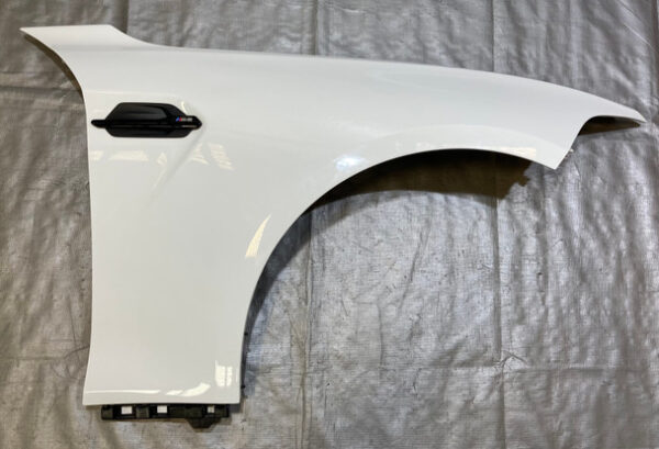 2016-2021 F87 BMW M2 Passenger Side Fender w/ Trim / Alpine White B2008