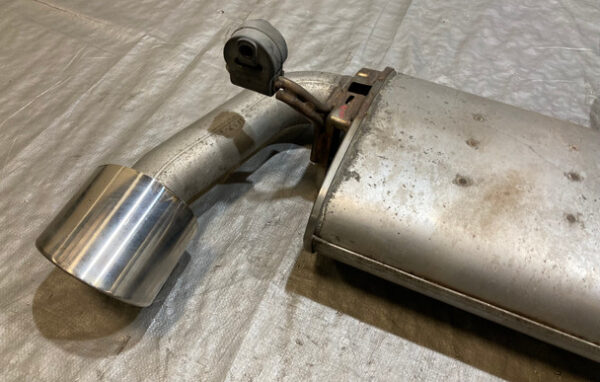 2019-2022 Hyundai Veloster N OEM Performance Pack Valved Exhaust Muffler w/ Tips / 71K HV010 - Image 4