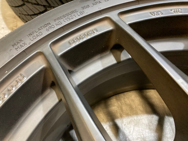 *DAMAGED* Set of 4 Sparco Pro Corsa Wheels Rims w/ Tires / 18x8" / 5x114.3 / HV010 - Image 6